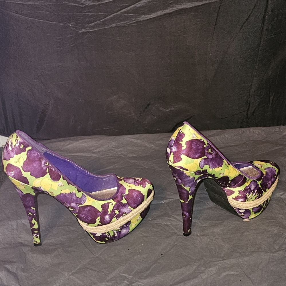 Platform shoes